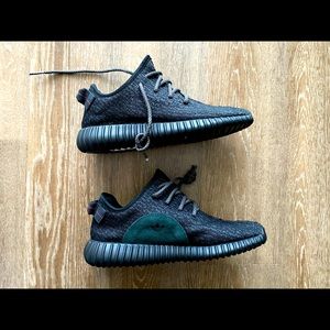 Adidas yeezy 350 boost pirate black
